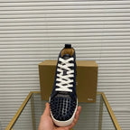 A - SNEAKERS