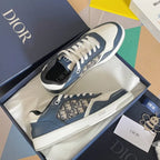 D - SNEAKERS