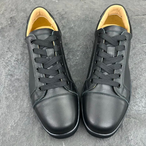 C - SNEAKERS
