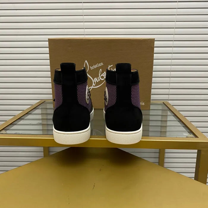 A - SNEAKERS