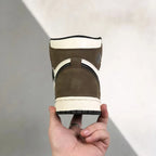N - SNEAKERS