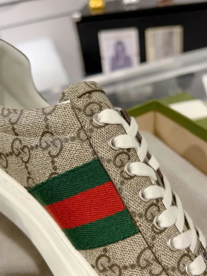 G - SNEAKERS