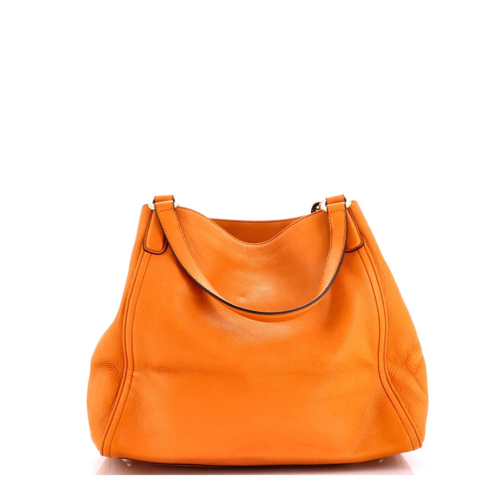 Soho Shoulder Bag Leather Medium