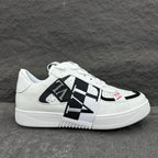 V - SNEAKERS