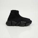 Women's Speedrunner Sneakers Size