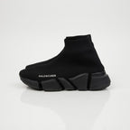 Women's Speedrunner Sneakers Size