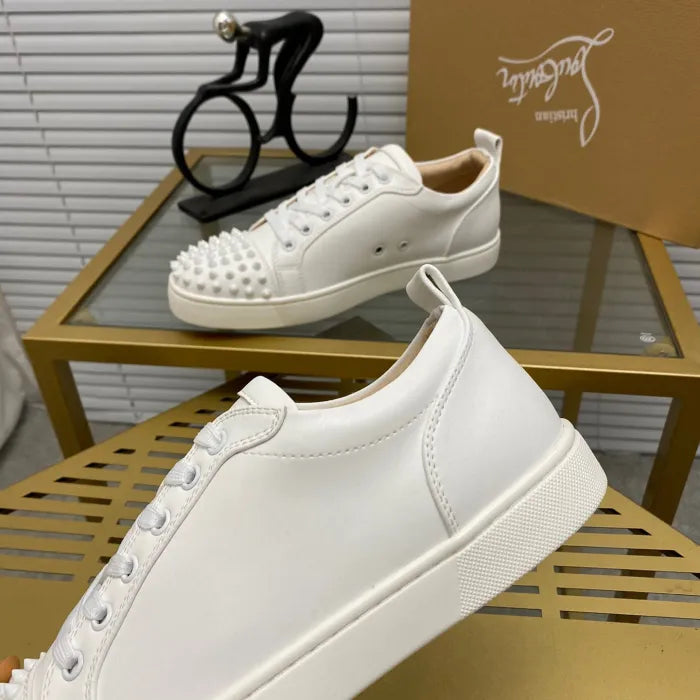 C - SNEAKERS