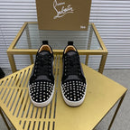 C - SNEAKERS