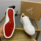 C - SNEAKERS
