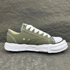 M - SNEAKERS