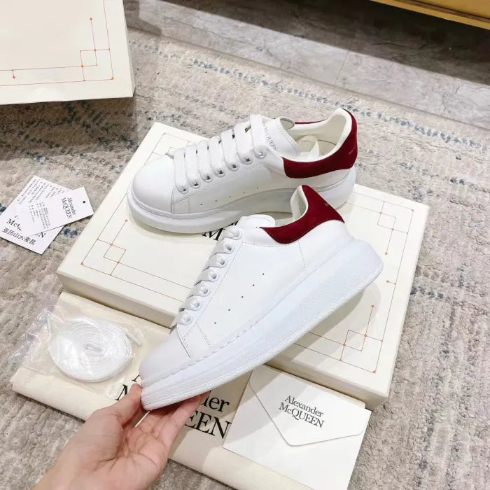 A - SNEAKERS