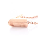 Essential V Pendant Necklace Gold