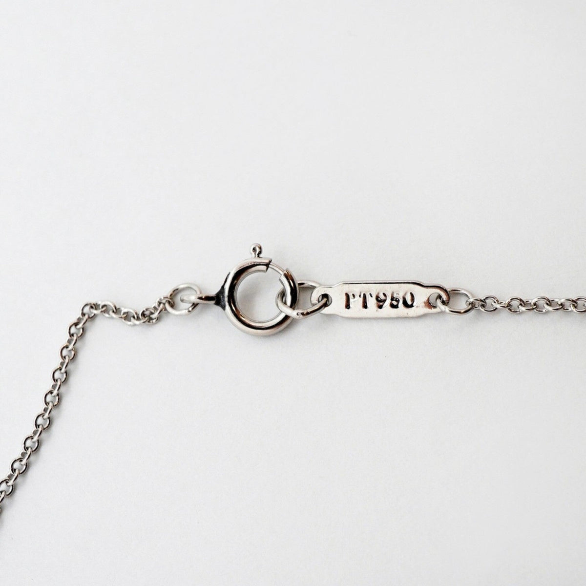 Solitaire Pendant Necklace Platinum with Diamond