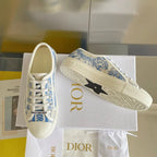 D - SNEAKERS