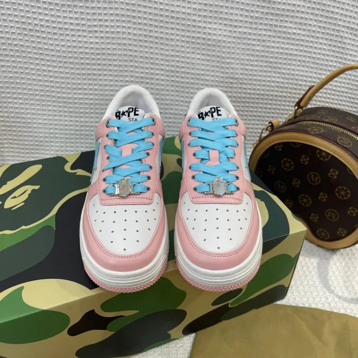 B - SNEAKERS