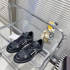 V - SNEAKERS