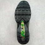 C - SNEAKERS