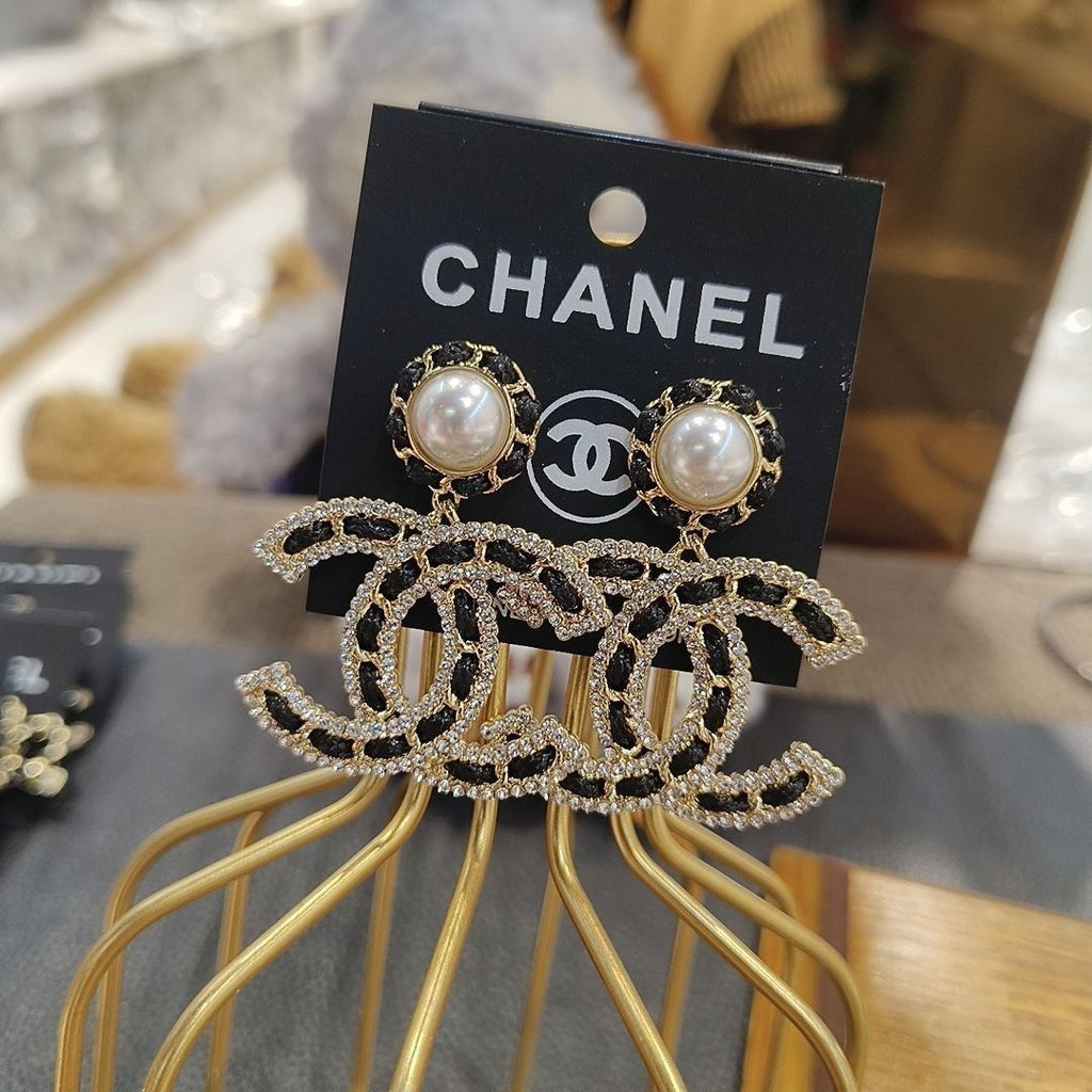 stylish earrings 0112
