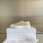 D - SNEAKERS